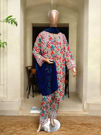 3 pc Stitched Embroidered Pure lawn suit - Flowery - Ushams Clothing
