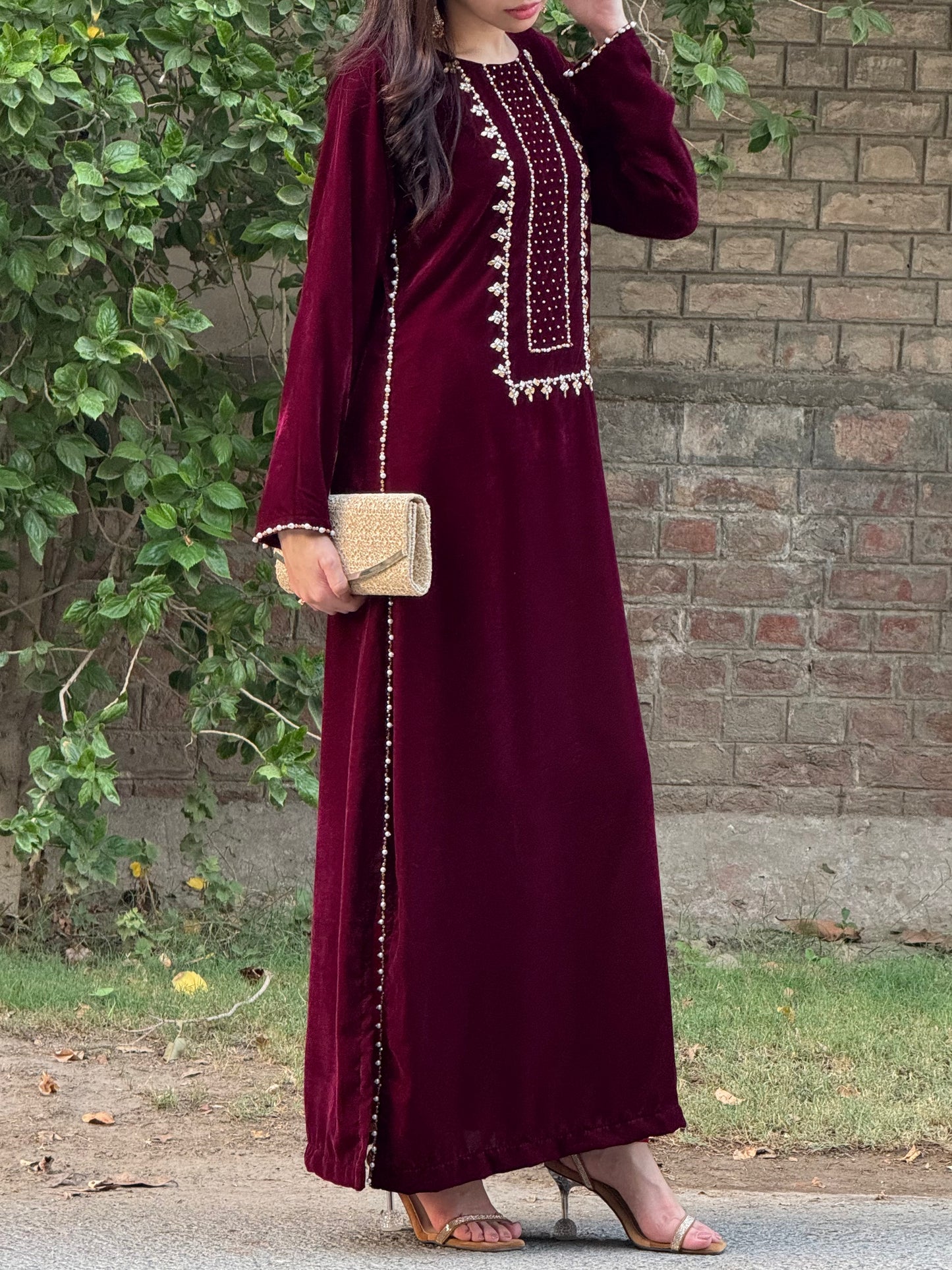 3pc Hand Embroidered Velvet kaftaan suit- DIVA