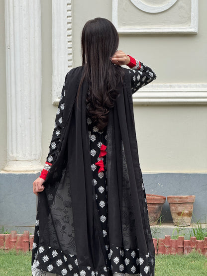 Lawn stitched 2 pc Anarkali frock- Rani