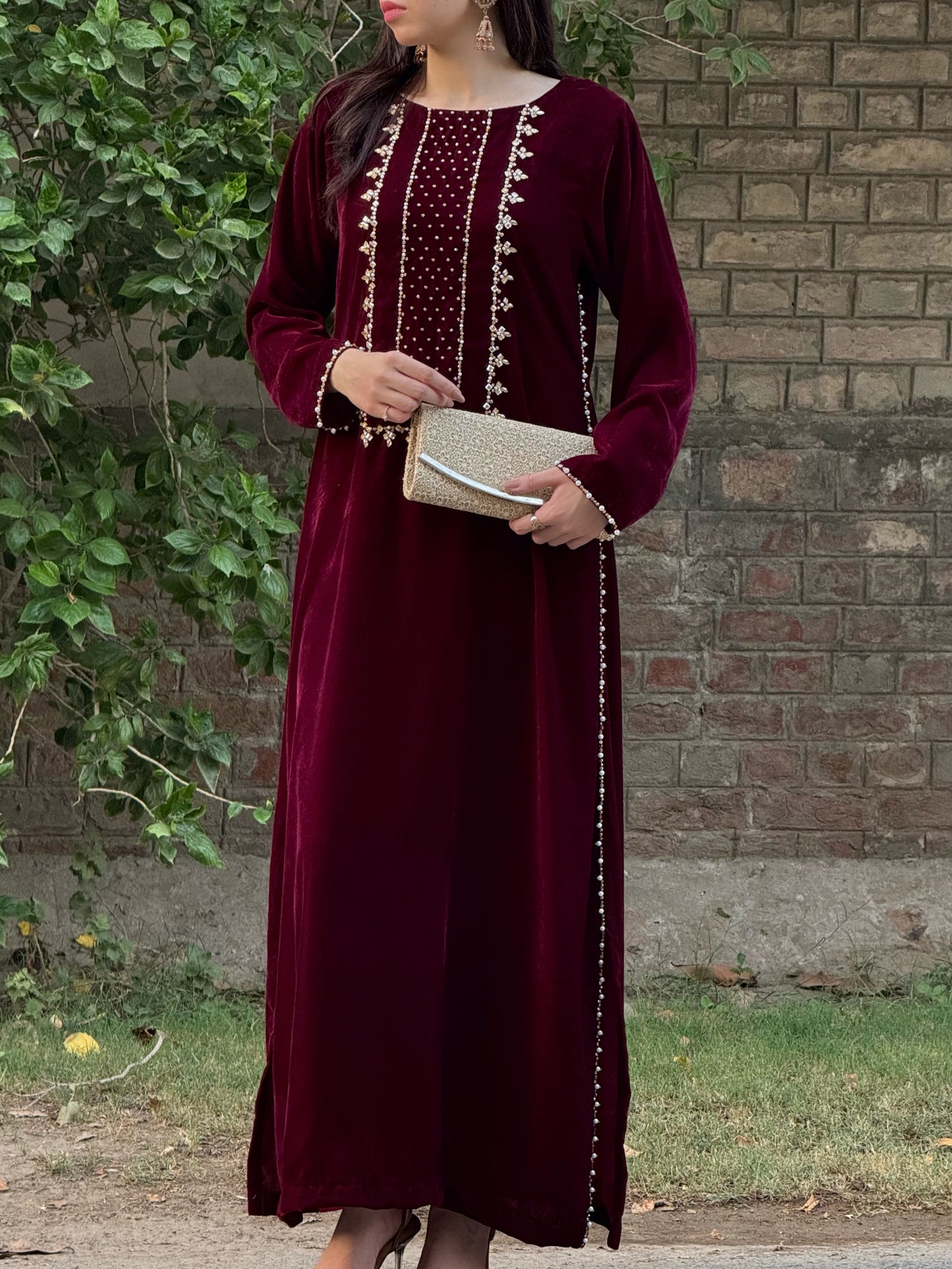 3pc Hand Embroidered Velvet kaftaan suit- DIVA