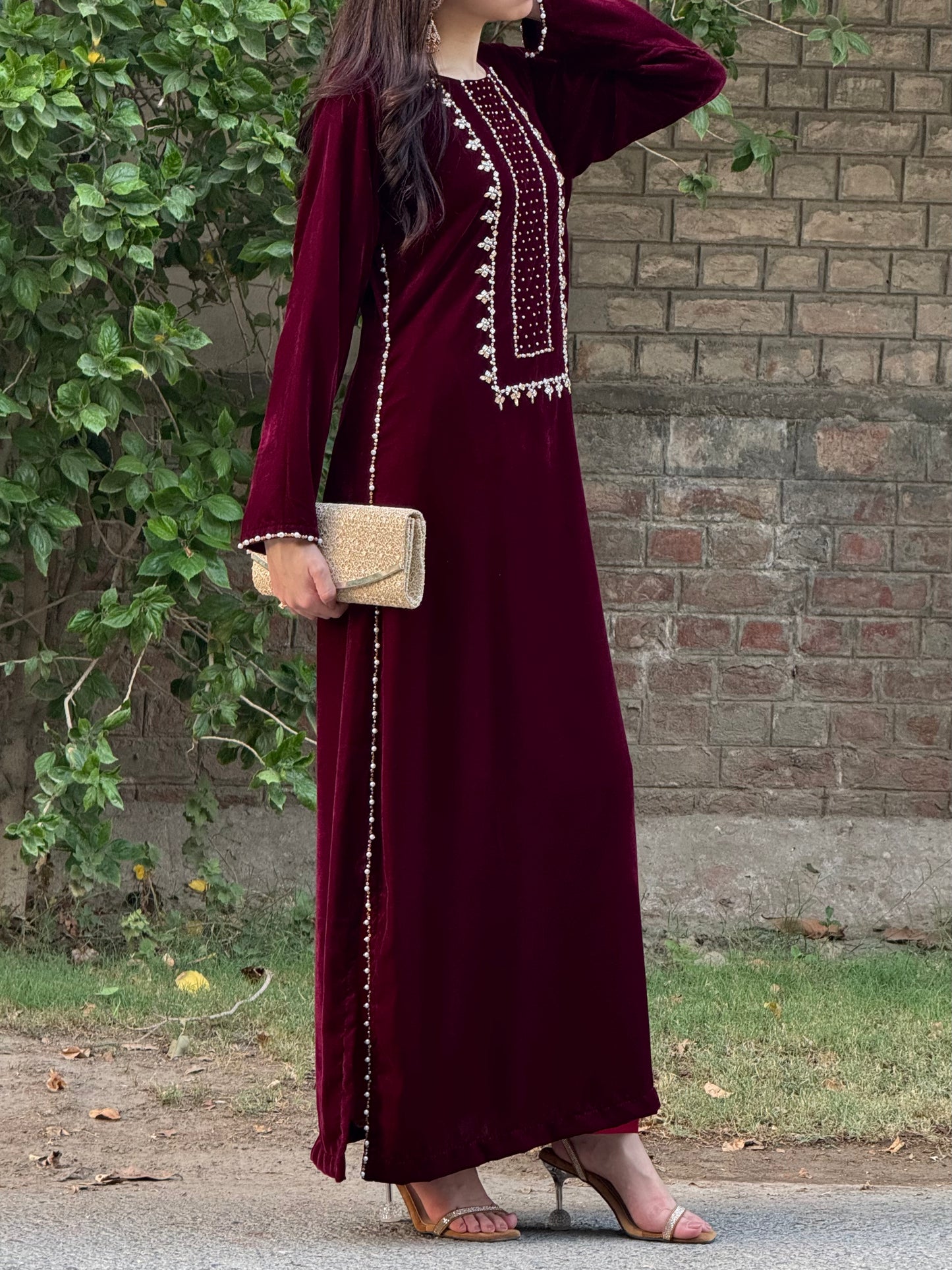 3pc Hand Embroidered Velvet kaftaan suit- DIVA